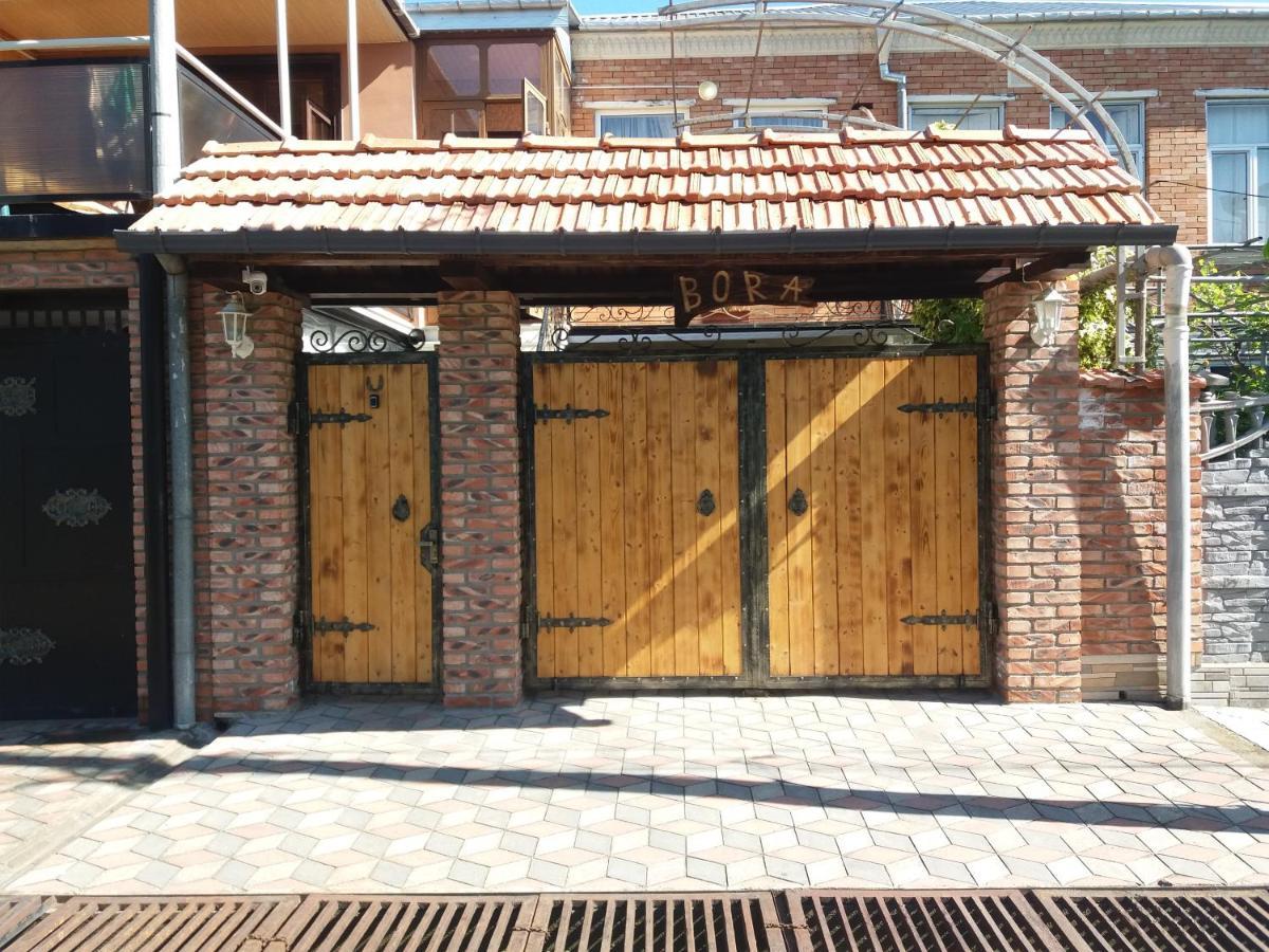 Apartment B O R A Zqaltubo Exterior foto